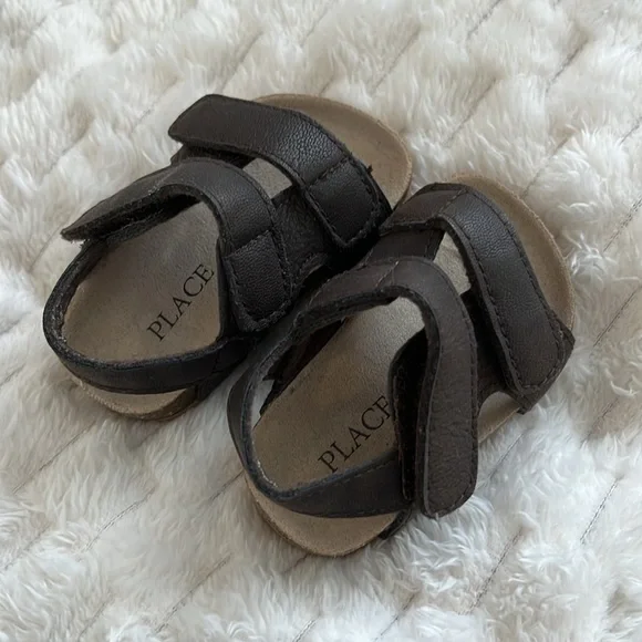 Children’s Place Baby Sandals - Picture 3 of 6
